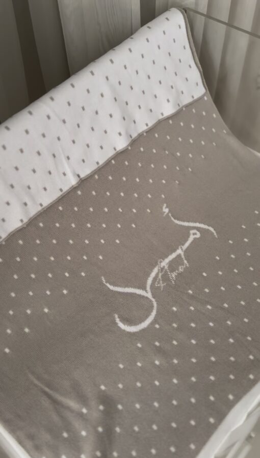 Dot Blankets - Image 10