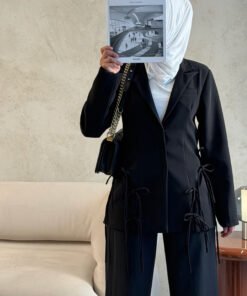 Alternative view of Blackk.